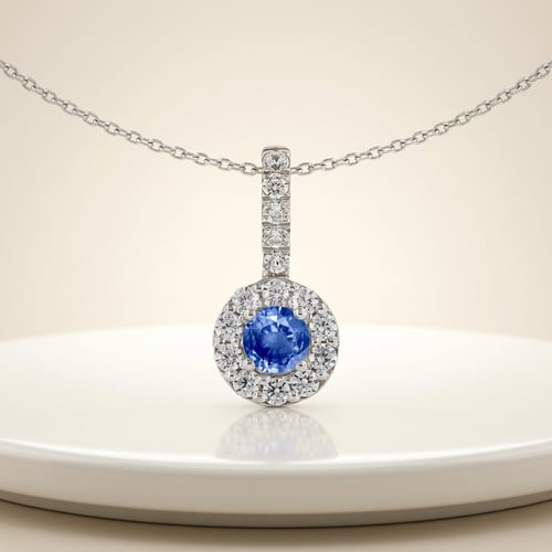 Strieborný elegantný prívesok s modrým zafírom a lab-grown diamantmi Harvey