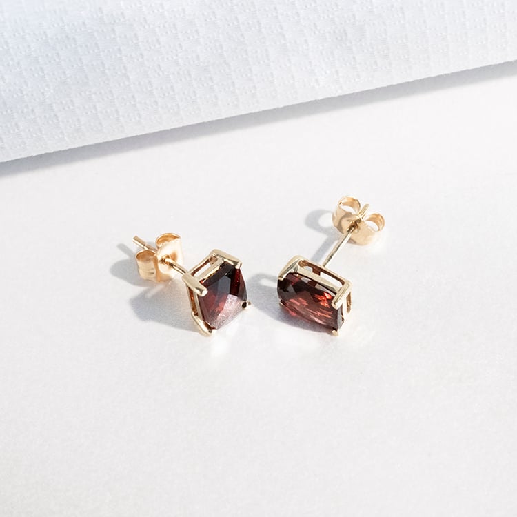 Zlaté náušnice s radiant granátmi Haley 114286