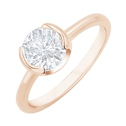 Zásnubný prsteň s half-bezel lab-grown diamantom Agrippa