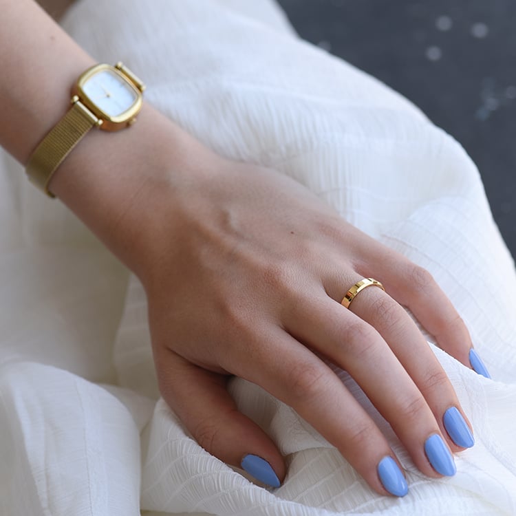 Zlatý dámsky prsteň 63852