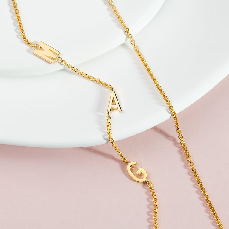 Náhrdelník s 5 písmenami vašej voľby a diamantom Lupe 150657