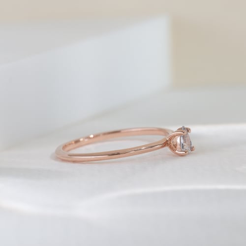 Zásnubný prsteň s pear lab-grown diamantom Cooley