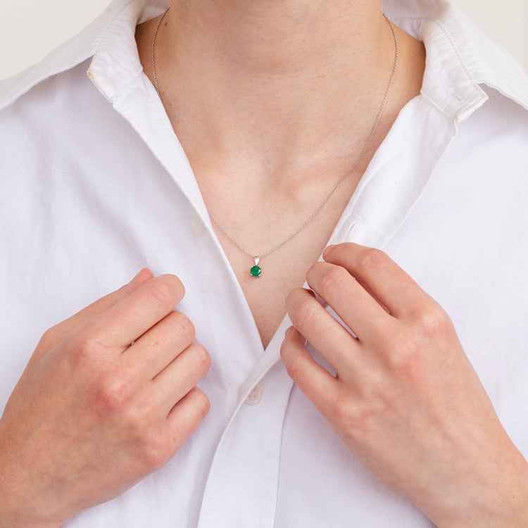 Prívesok so smaragdom s výberom veľkosti Odessa 123591