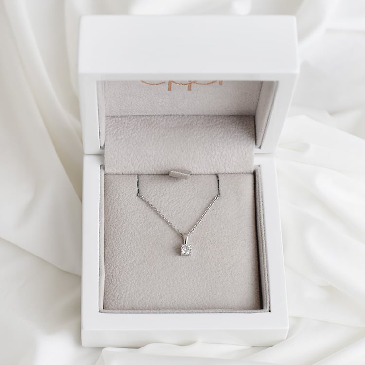 Prívesok s výberom karátovej váhy lab-grown diamantu Stacey 102361