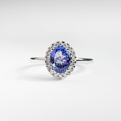 Tanzanitová kolekcia šperkov s diamantmi Bizot