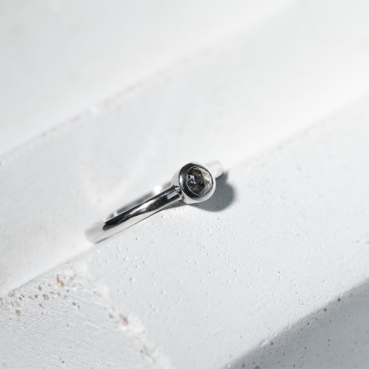 Zlatý prsteň so salt and pepper diamantom Kathleen 128302