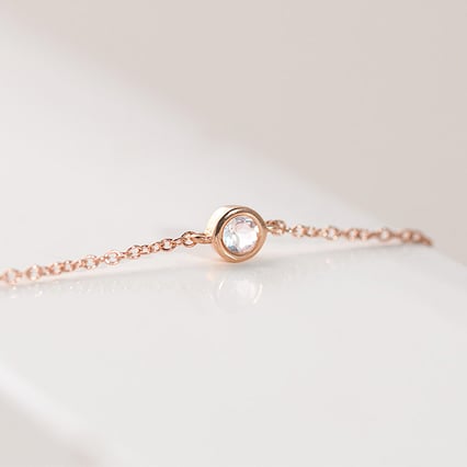 Strieborný minimalistický náramok s mesačným kameňom Lepio