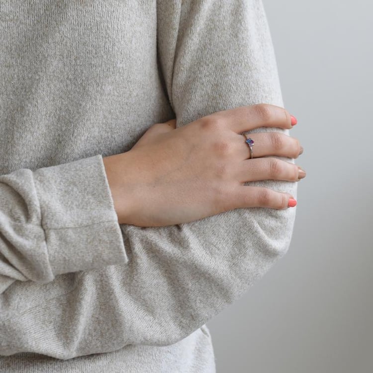 Prsteň s opálom, rubínom, zafírom a diamantom 52319