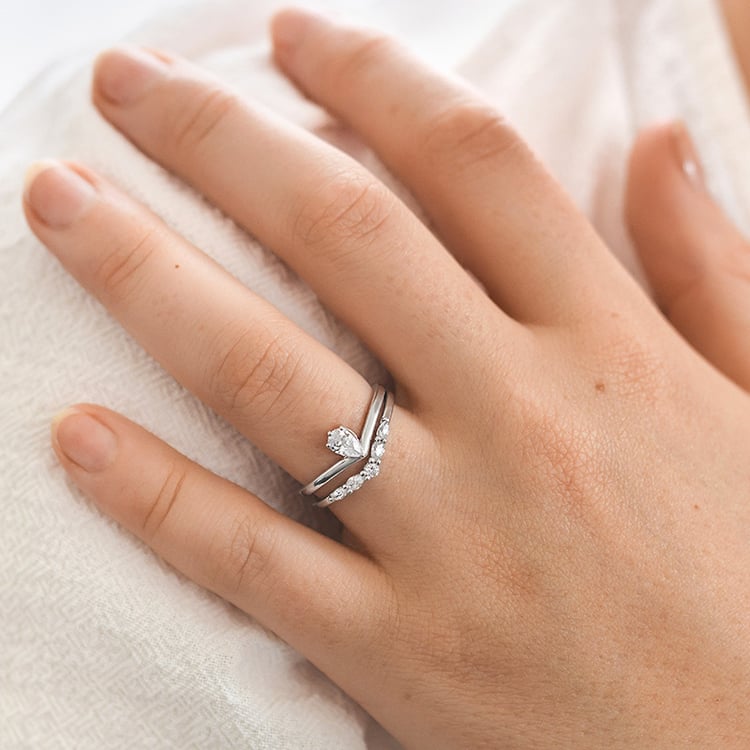 Romantický zásnubný set prsteňov s diamantmi 156049