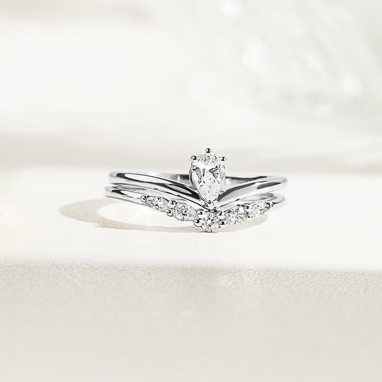 Romantický zásnubný set prsteňov s diamantmi 156046