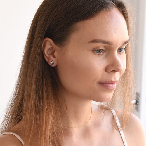 Platinový set minimalistických šperkov s modrými diamantmi Hinto