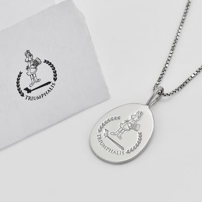 Strieborný prívesok s Fifinkou