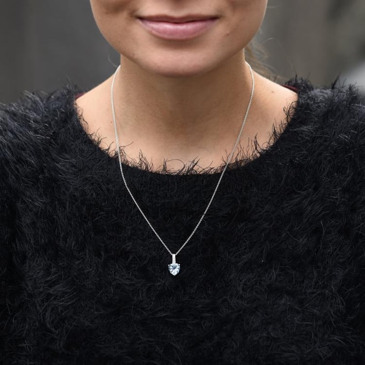 Zlarý prívesok s akvamarínom 32677