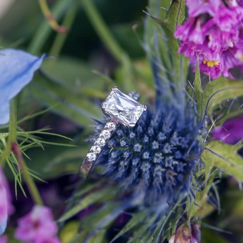 Zásnubný prsteň s emerald diamantom Valmar