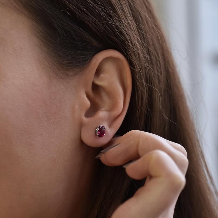 Rubínové náušnice 38810