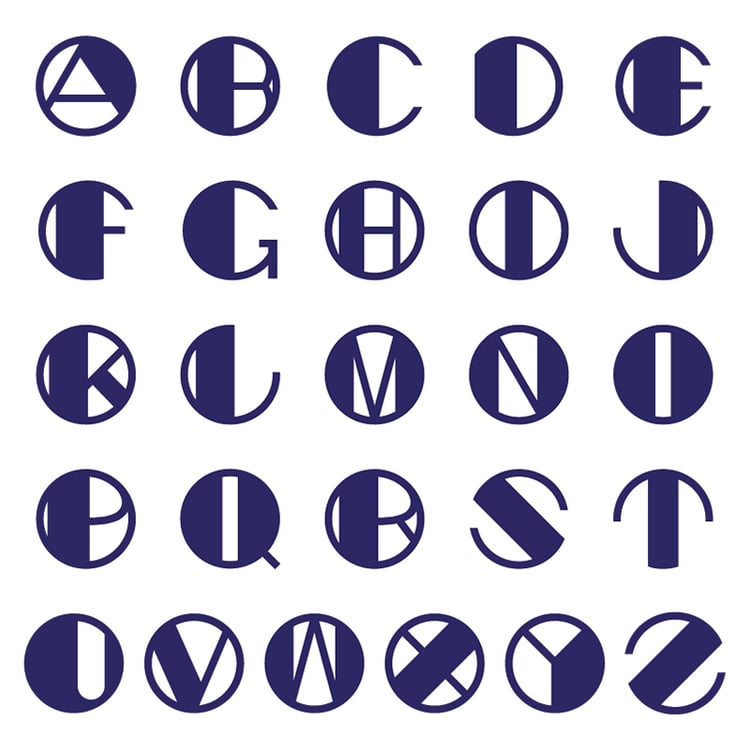 Strieborný prívesok s vykrojeným písmenom Alphabet 131605