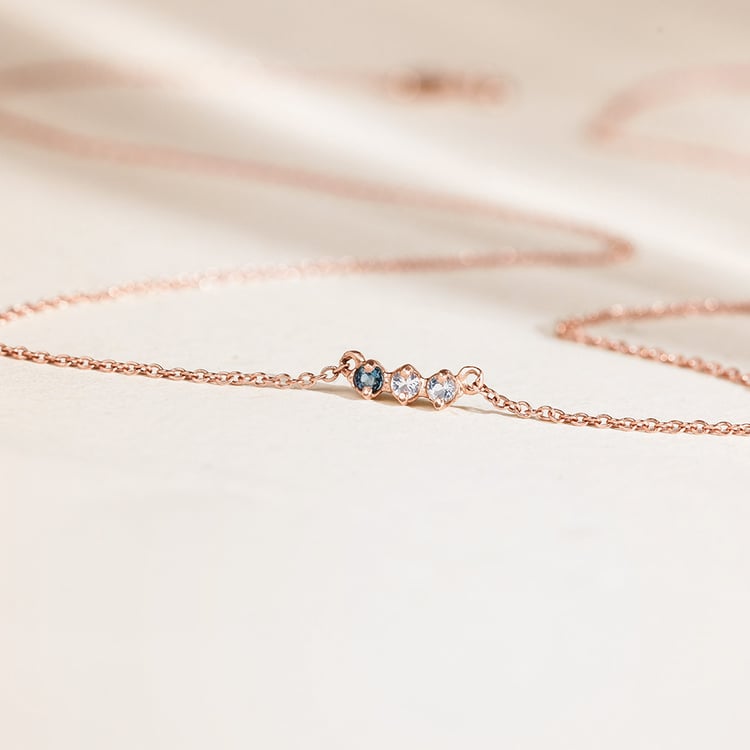 Minimalistický náhrdelník s drahokamami 158490