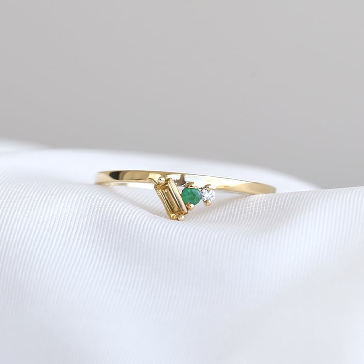 Drahokamový prsteň 82021