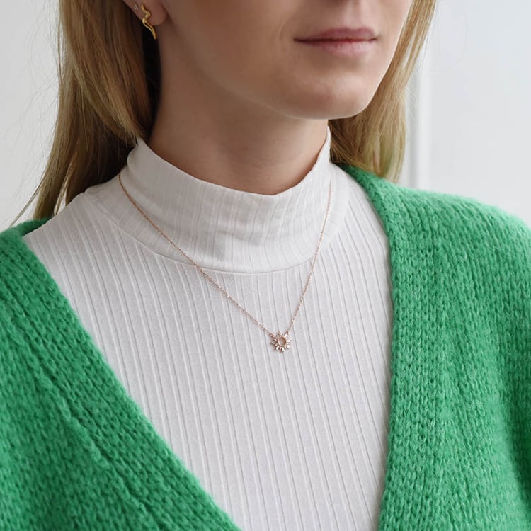 Náhrdelník so slnkom zo zlata 90978