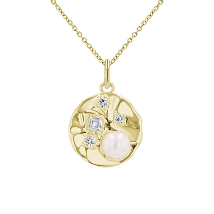 Strieborný prívesok s perlou a bielymi topásmi