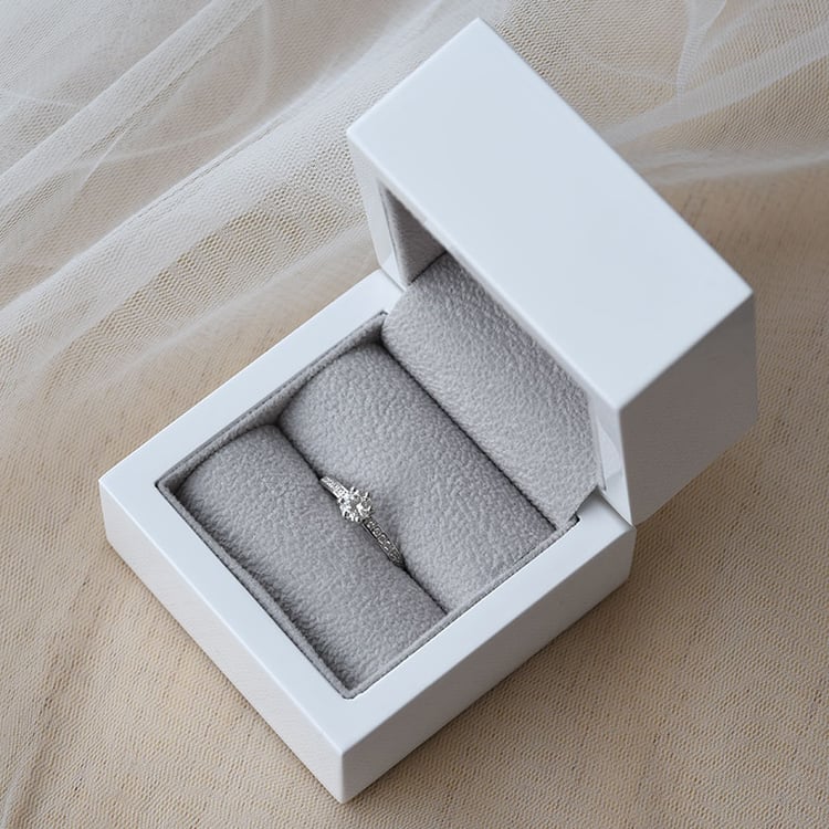 Zásnubný prsteň 67181