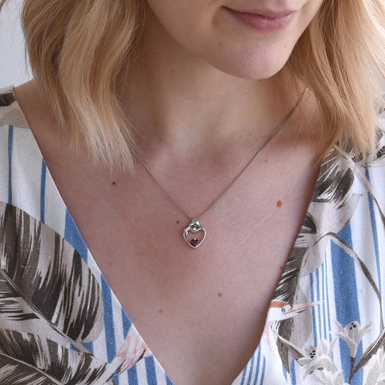 Strieborný prívesok matka a dieťa 67188