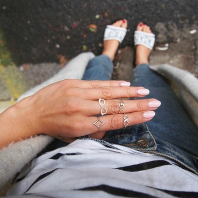 Strieborný infinity prsteň 