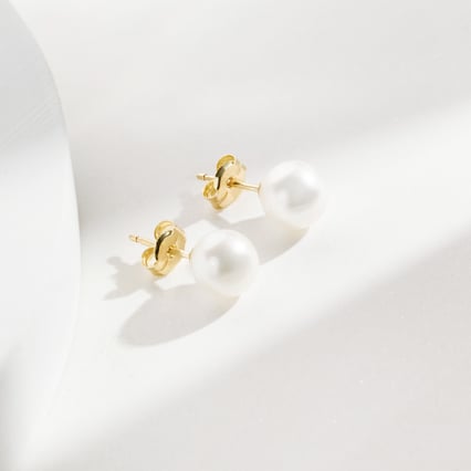 Perlové napichovacie náušnice zo 14k žltého zlata Abira