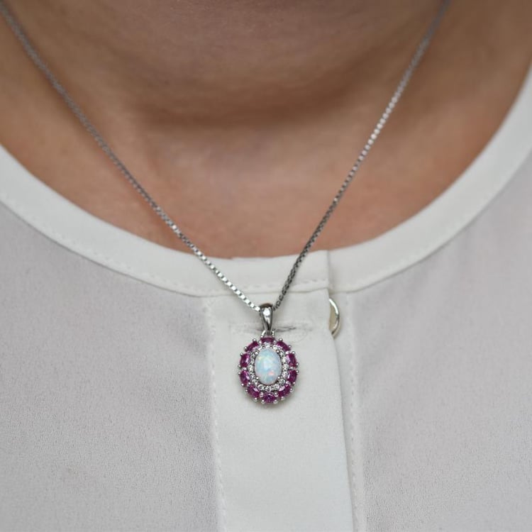 Opálový strieborný náhrdelník 20529