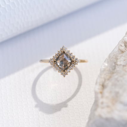 Set prsteňov so salt and pepper diamantom Kamal