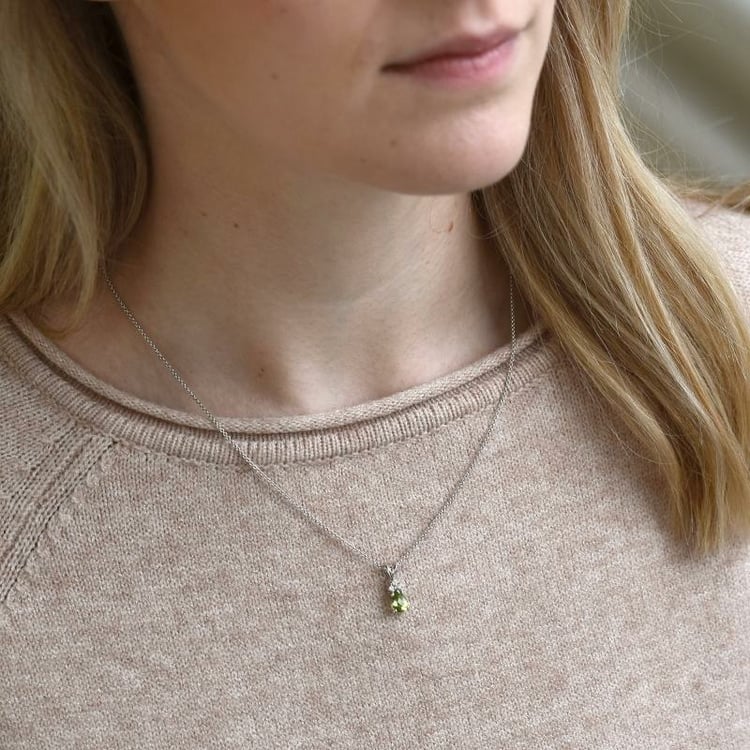 Olivínový náhrdelník 107807