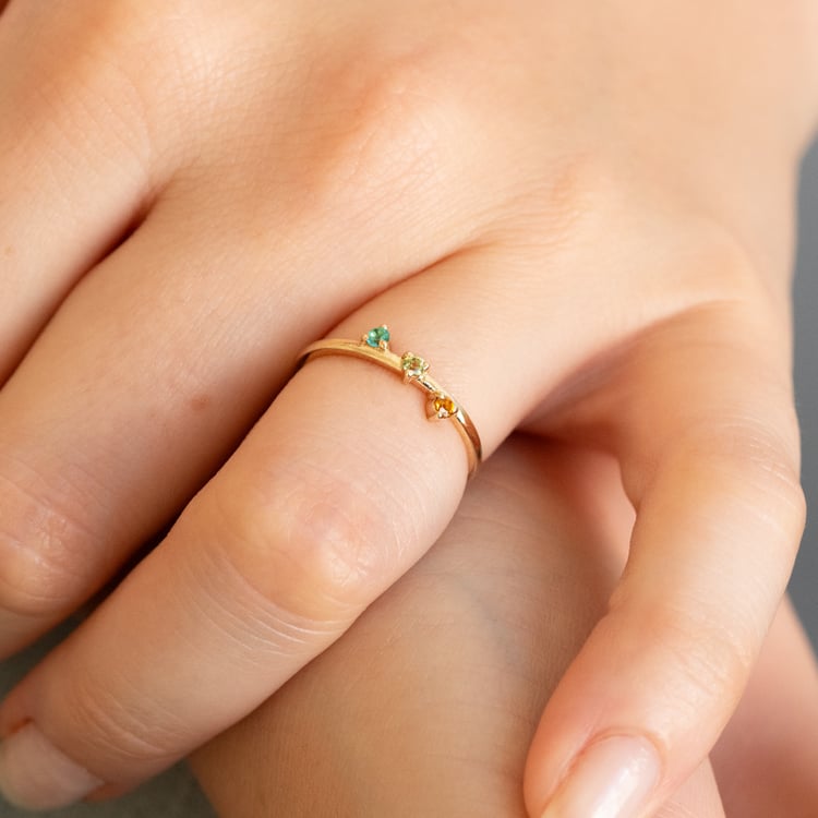 Minimalistický prsteň so smaragdom, olivínom a citrínom Idalia 144789
