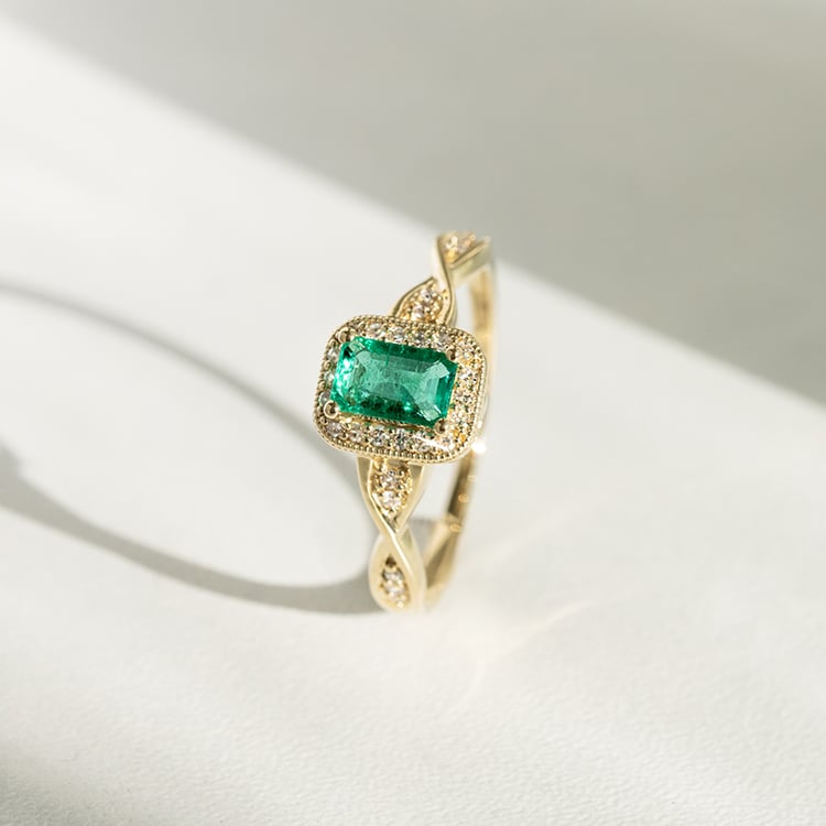 Elegantný smaragdový zlatý prsteň s diamantmi James 145650