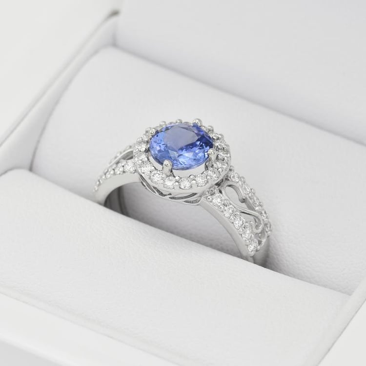 Tanzanitový zlatý prsteň 23105