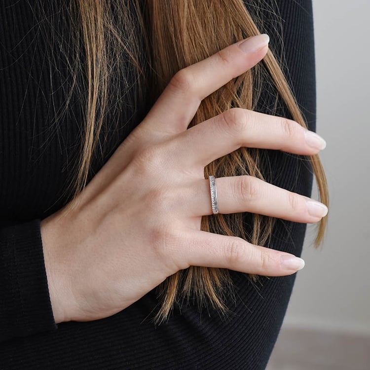 Eternity prsteň s lab-grown round a baguette diamantmi Ivonne 107931