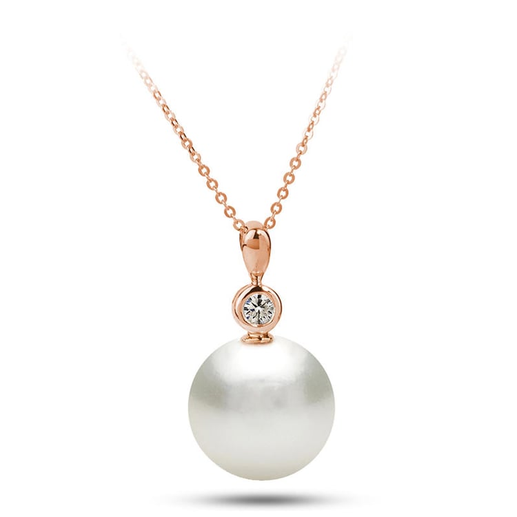 Zlatý náhrdelník s perlou