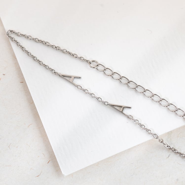 Strieborný náramok s 2 písmenami vašej voľby Ainslee 124525