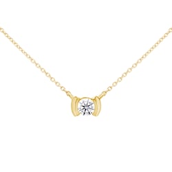 Minimalistický zlatý náhrdelník s diamantom Gosta