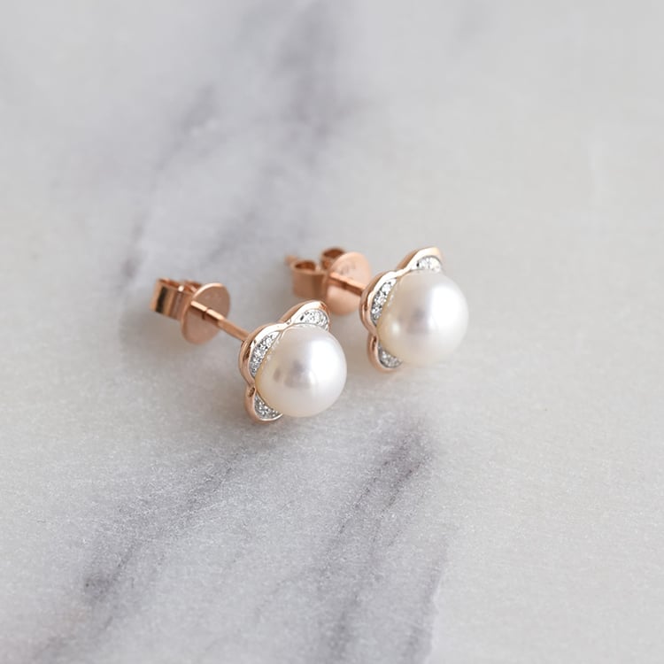 Zlatá perlová kolekcia s diamantmi v tvare kvetín Sama 103557