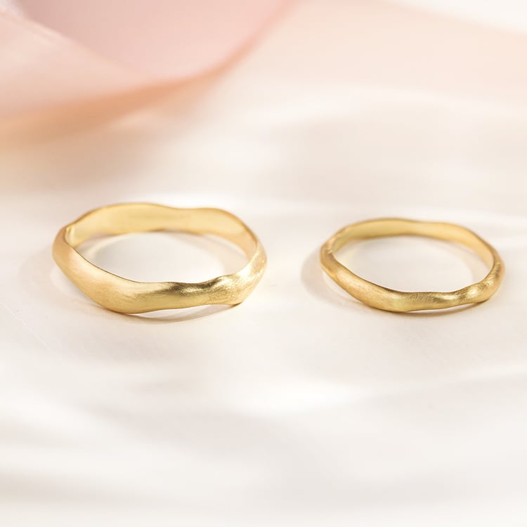 Nepravidelné zlaté svadobné obrúčky 157082