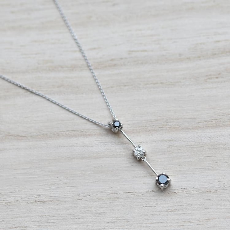 Náhrdelník s diamantmi 37943