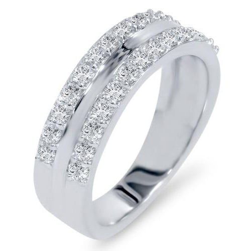 Diamantový eternity prsteň