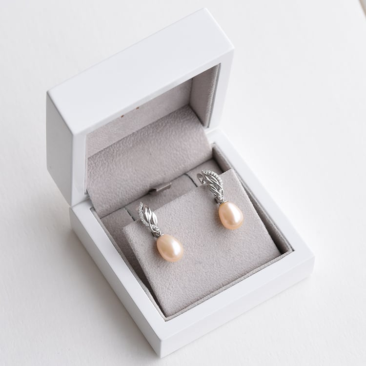 Elegantné náušnice s perlami 74209