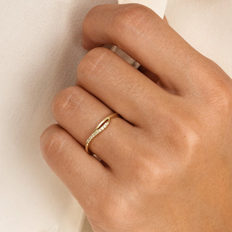 Atypický prsteň zo striebra s diamantmi Terje 163041