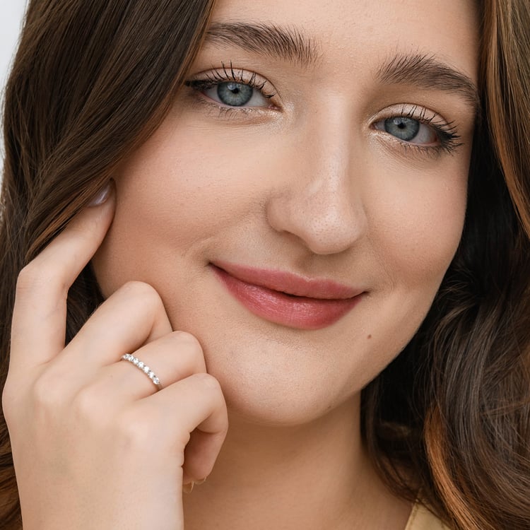 Zlatá romantická eternity obrúčka s diamantmi Latasha 165082