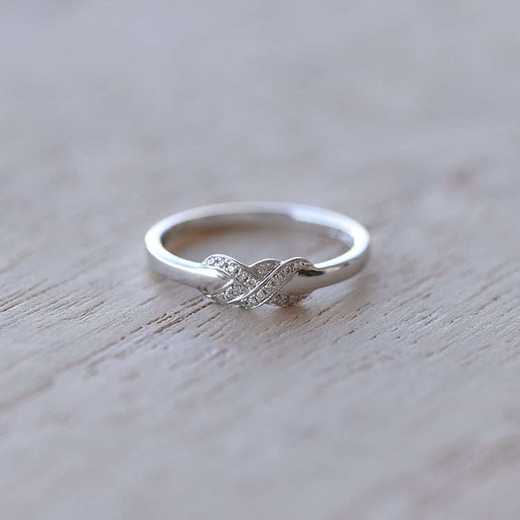 Zlatý romantický prsteň 62200