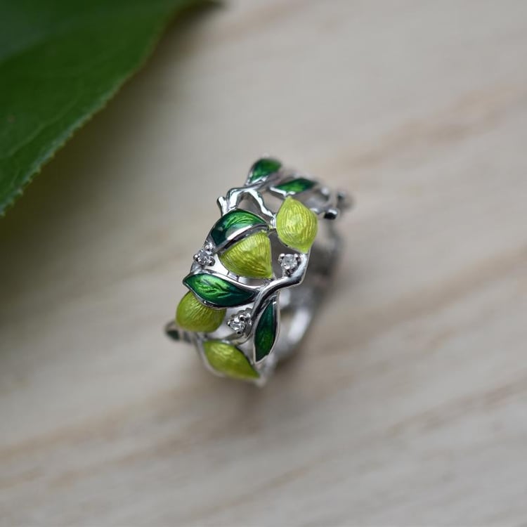 Strieborný diamantový prsteň 43349