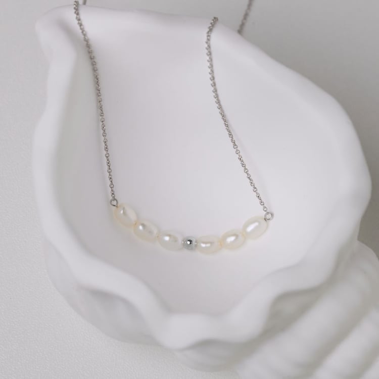 Strieborný náhrdelník s perlami Floatila 164063