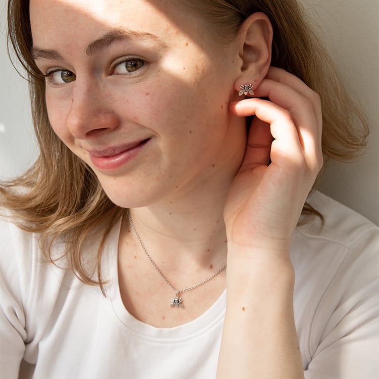 Včeličkové náušnice zo striebra Bumble 121815