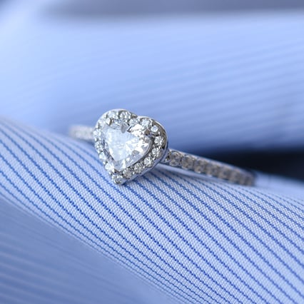 Zásnubný prsteň s diamantom v tvare srdca Yamila